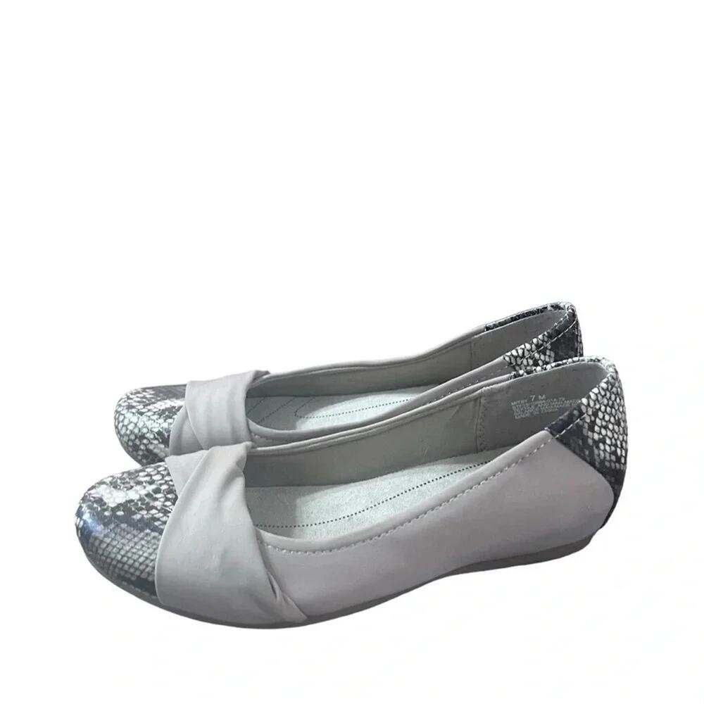 Baretraps Memory Foam Women's Misty Tan Ballet Flats size 7 - Picture 4 of 8